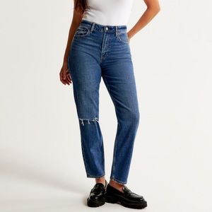 New with tags Abercrombie Curve Love High Rise Mom Jeans